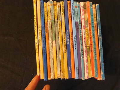 Lot 32 - Small box: 20 assorted Ladybird titles