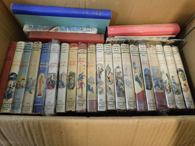 Lot 42 - Box: ENID BLYTON including 20 of the 21 Famous...