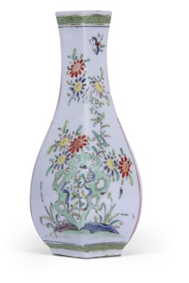 Lot 185 - Chinese Famille Vert Vase