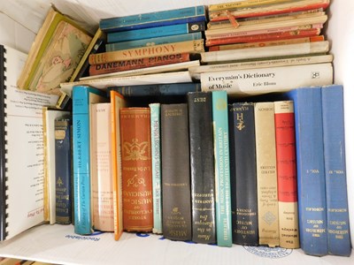 Lot 472 - Two boxes: music
