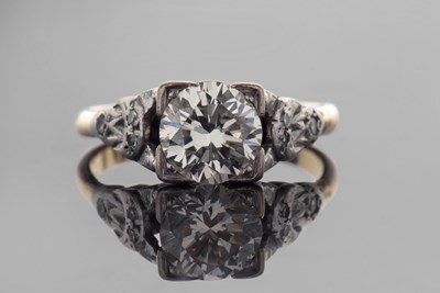 Lot 316 - Diamond Solitaire ring, a round brilliant cut...