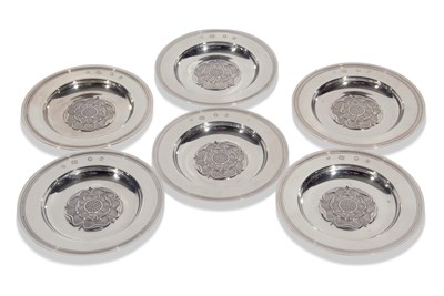 Lot 272 - Set of six Elizabeth II replica Armada dishes,...