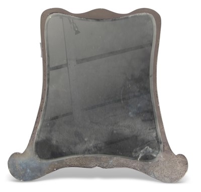 Lot 287 - Large Edward VII, plain silver mounted...