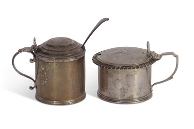 Lot 292 - Goerge III drum mustard of plain design with...