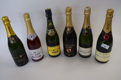 Lot 46 - MIXED LOT: 1 BOTTLE OF MOET & CHANDON BRUT...