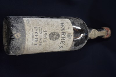 Lot 123 - 1 bt WARRES 1961 PORT
