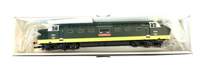 Lot 22 - Hornby 00 gauge Deltic 'Duke of Wellington...