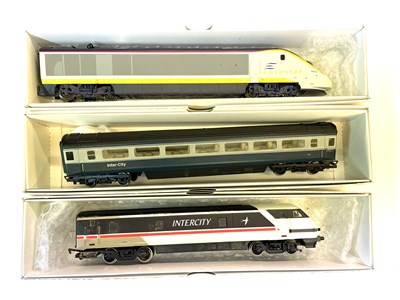 Lot 27 - Mixed lot of assorted Hornby 00 gauge railway,...
