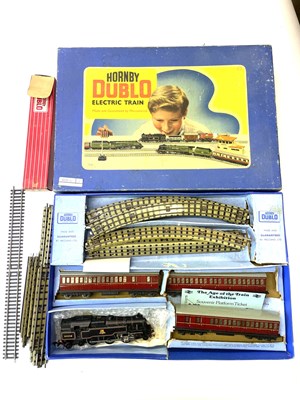 Lot 46 - Boxed Hornby Dublo 00 gauge Electric Train set...