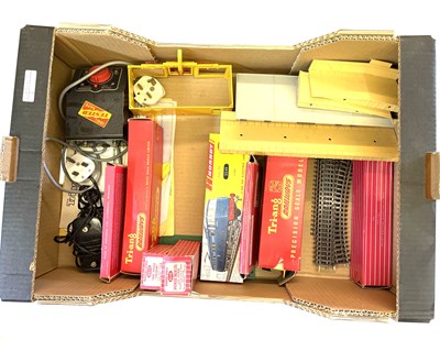 Lot 47 - Mixed lot of boxed 00 gauge railway models...