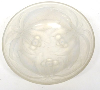 Lot 30 - French Opalescent Bowl