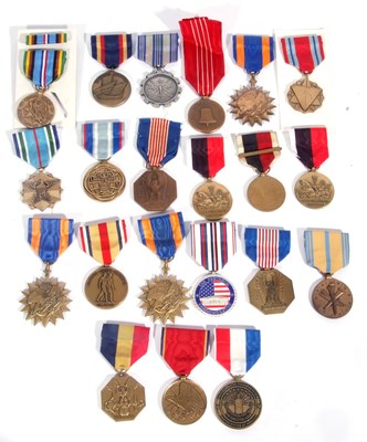 Lot 89 - Quantity of 20th century Air Force,...