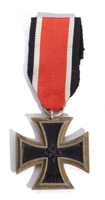 Lot 61 - 2nd Class 1939 Third Reich Iron Cross