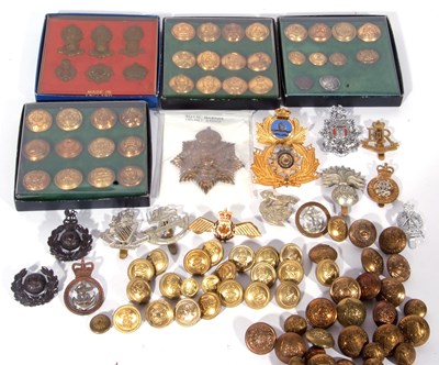 Lot 312 - Bag containing a good quantity of cap badges