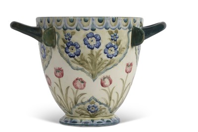 Lot 51 - Early MacIntyre Moorcroft Art Nouveau...