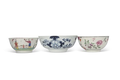 Lot 95 - Three 18th Century English porcelain tea bowls,...