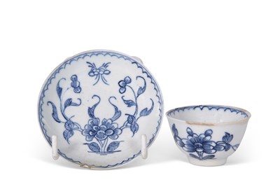 Lot 152 - Miniature Bow porcelain blue and white tea...