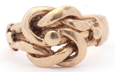 Lot 15 - 9ct gold knot ring of plain polished design, 6....
