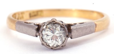 Lot 47 - Single stone diamond ring featuring a round...