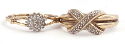 Lot 92 - Mixed Lot: two modern 9ct gold and small...