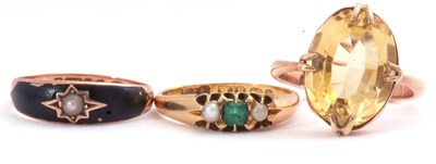 Lot 105 - Mixed Lot: 18ct small emerald and seed pearl...