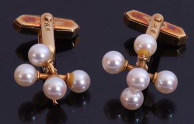 Lot 279 - Cased pair of 9ct gold and cultured pearl cuff...