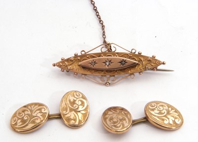 Lot 309 - Mixed Lot: Victorian Etruscan style brooch...