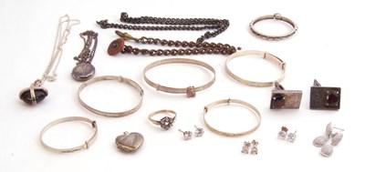 Lot 331 - Mixed Lot: mainly white metal jewellery to...