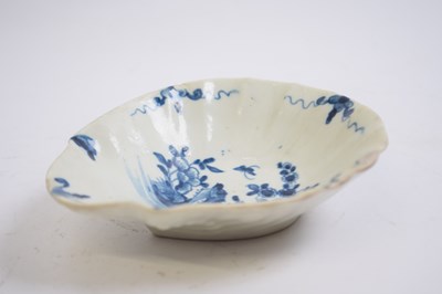 Lot 435 - Worcester porcelain pickle dish circa 1760...