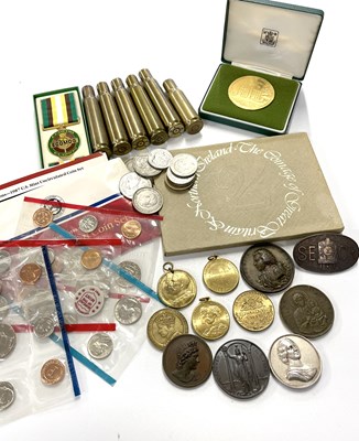Lot 333 - A large quantity of various ammo shells