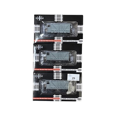 Lot 77 - A trio of boxed Kernow Model Rail Centre 00...