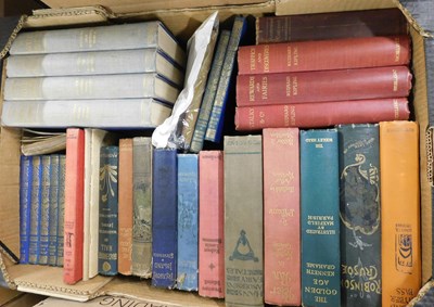 Lot 555 - Box: childrens