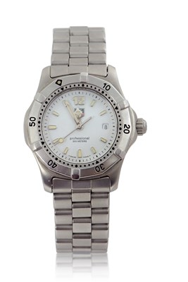 Lot 409 - A Tag Heuer Professional 200 Metres reference...