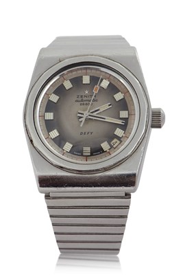 Lot 414 - A vintage Zenith Defy 28 800 automatic gents...