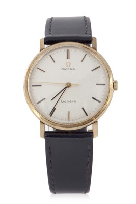 Lot 422 - A 9ct gold Omega Geneva presentation...