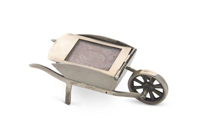 Lot 320 - An Edwardian novelty stamp holder in the form...