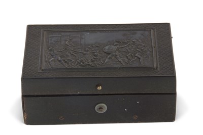 Lot 327 - Early 19th Century small pressed horn...
