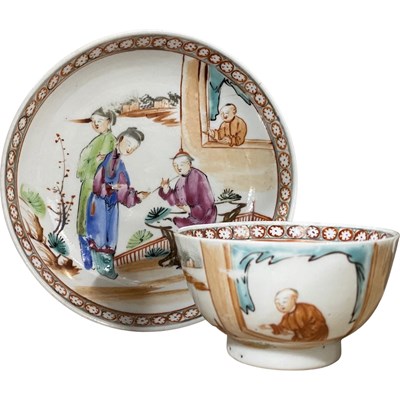 Lot 318 - 18th Century Chinese porcelain tea bowl and...