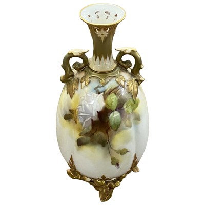 Lot 346 - A Royal Worcester vase early 20th Century of...