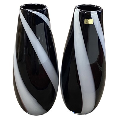 Lot 350 - A large pair of Art Glass vases by Vincenza,...