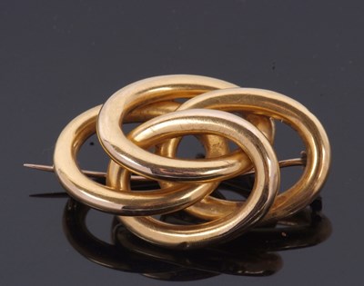 Lot 364 - A mid-late 19th century knot brooch, with pin...