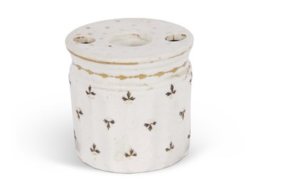 Lot 100 - Late 18th Century ink well probably Lowestoft,...